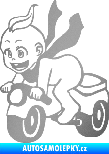 Samolepka Dítě v autě 083 levá chlapeček na odrážedle stříbrná metalíza